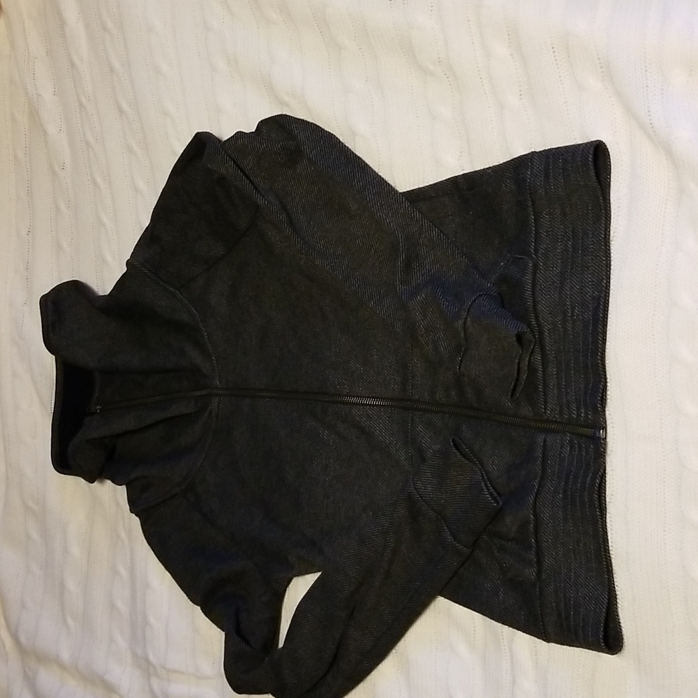 Guess zip up
